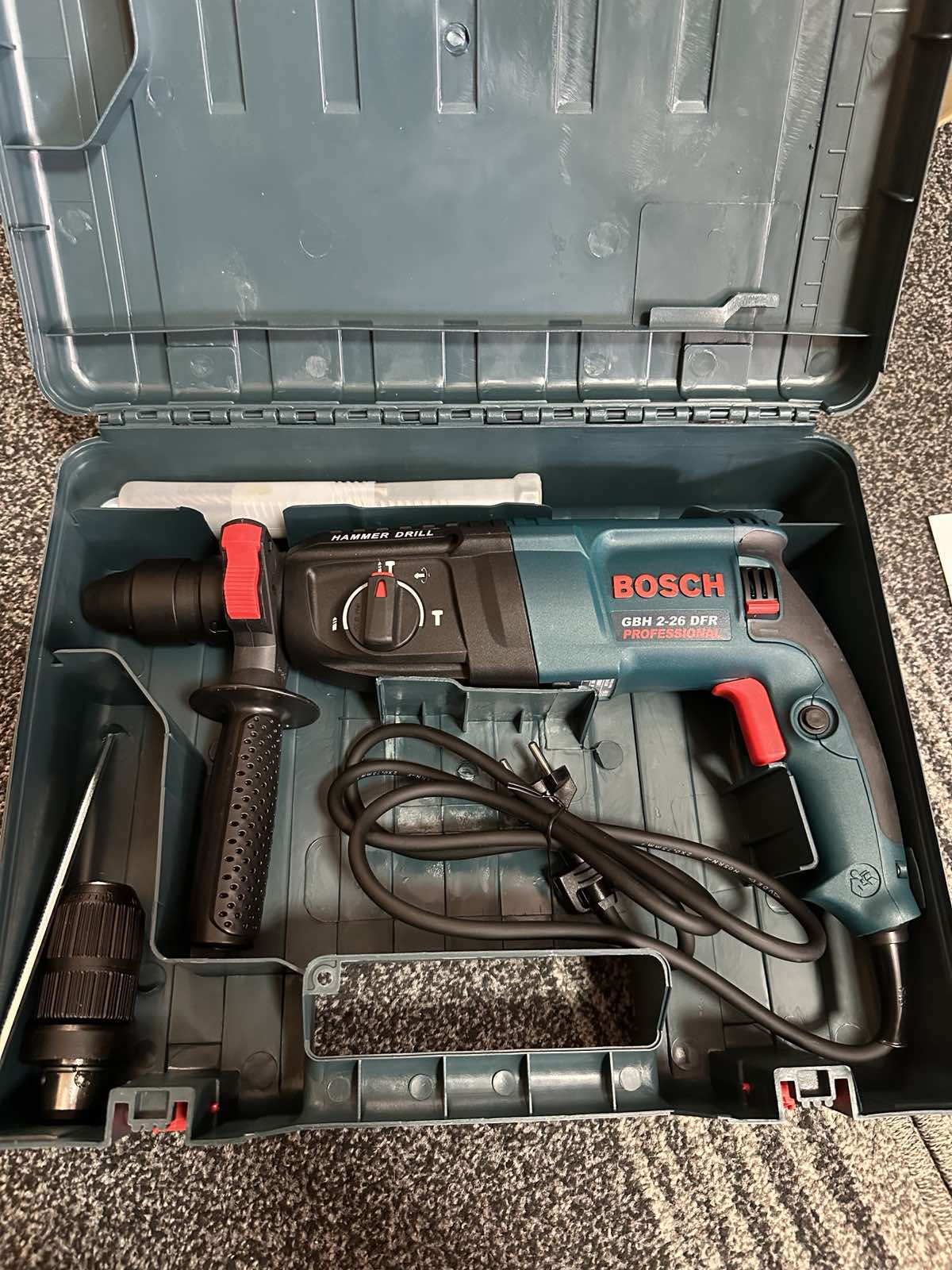 BOSCH udarna bušilica